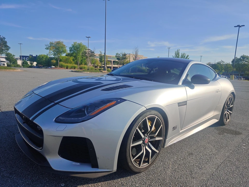 2017 Jaguar F-Type SVR 1st Gen - Image 13 of 31