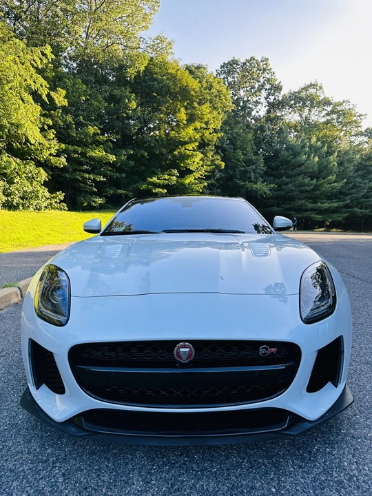 2017 Jaguar F-Type SVR 1st Gen - Image 16 of 31