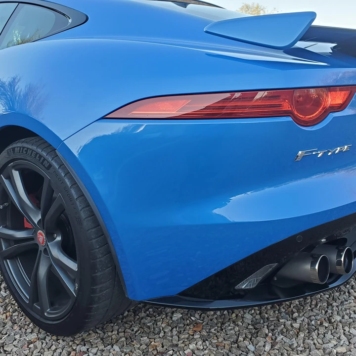 2017 Jaguar F-Type SVR 1st Gen - Image 24 of 31