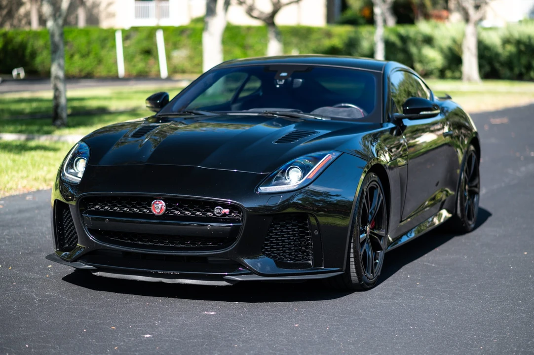 2017 Jaguar F-Type SVR 1st Gen - Image 3 of 31