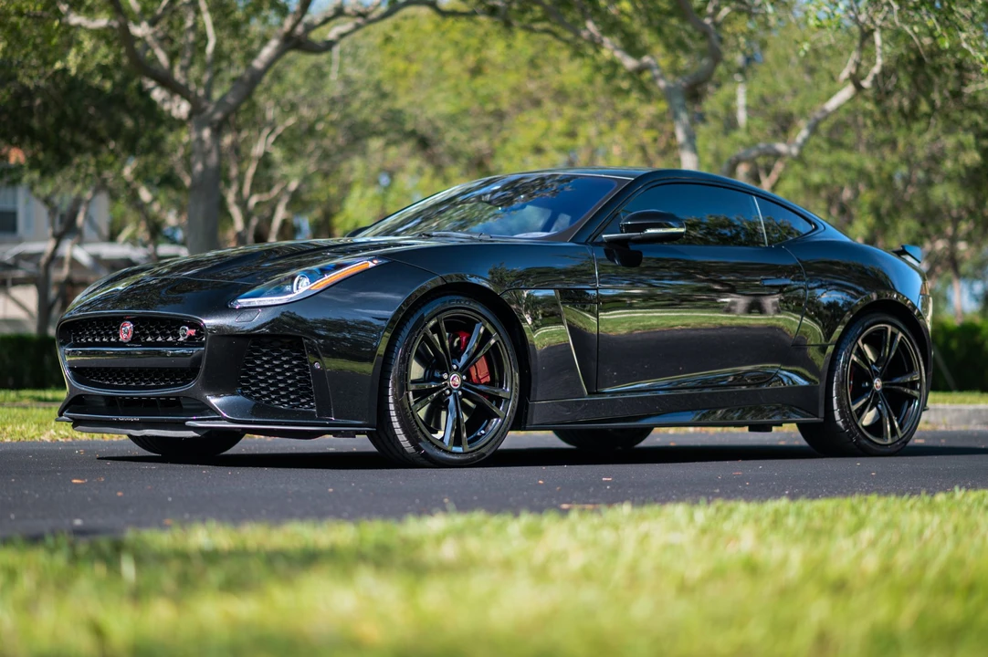2017 Jaguar F-Type SVR 1st Gen - Image 10 of 31