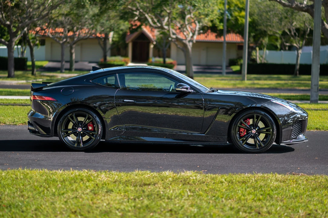 2017 Jaguar F-Type SVR 1st Gen - Image 23 of 31