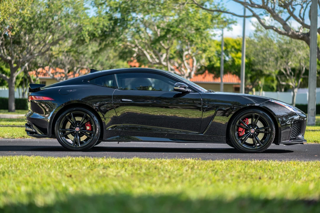 2017 Jaguar F-Type SVR 1st Gen - Image 24 of 31