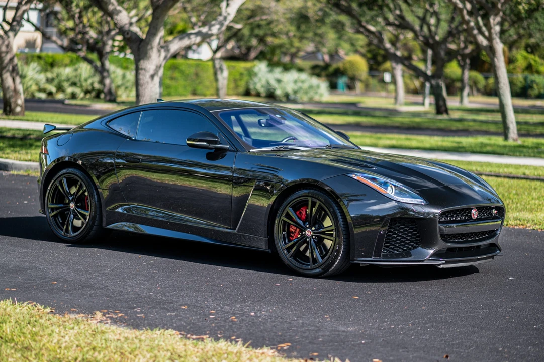 2017 Jaguar F-Type SVR 1st Gen - Image 26 of 31