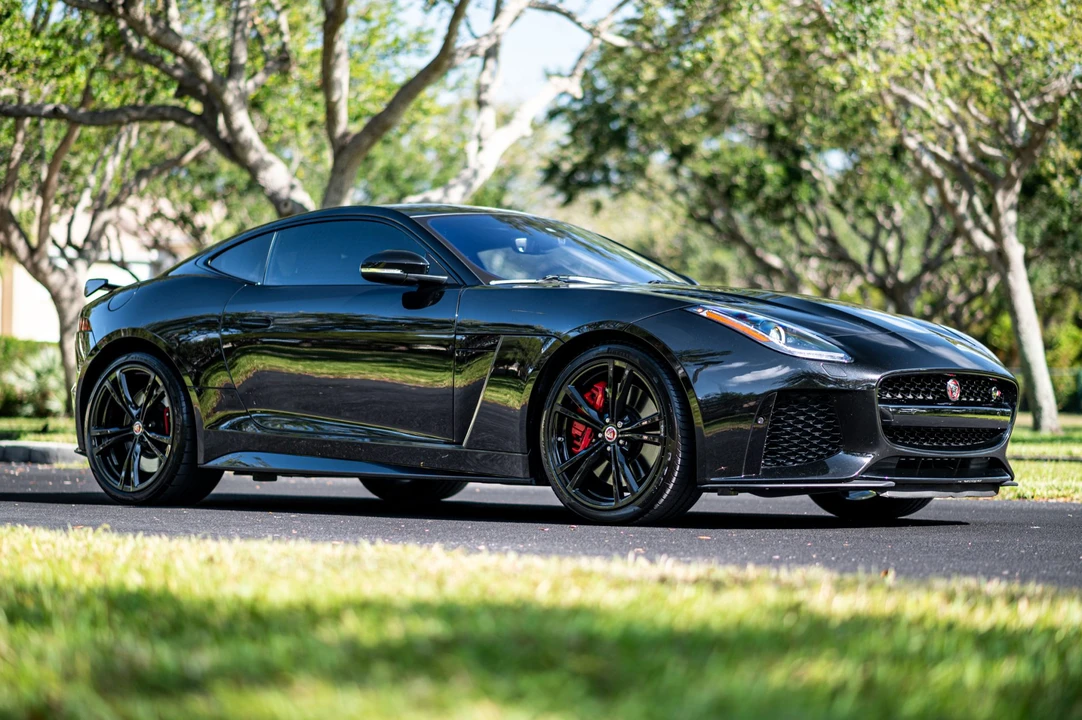 2017 Jaguar F-Type SVR 1st Gen - Image 25 of 31