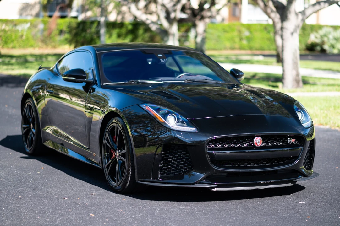 2017 Jaguar F-Type SVR 1st Gen - Image 28 of 31