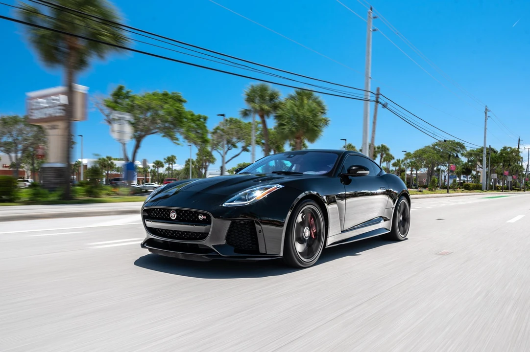 2017 Jaguar F-Type SVR 1st Gen - Image 6 of 31