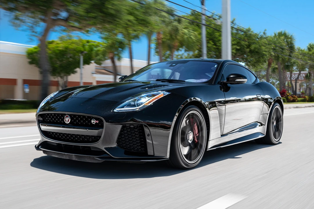 2017 Jaguar F-Type SVR 1st Gen - Image 5 of 31