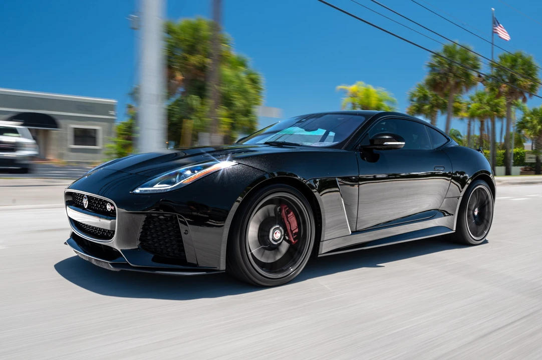 2017 Jaguar F-Type SVR 1st Gen - Image 8 of 31