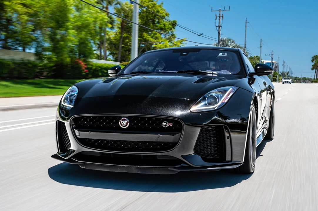 2017 Jaguar F-Type SVR 1st Gen - Image 2 of 31