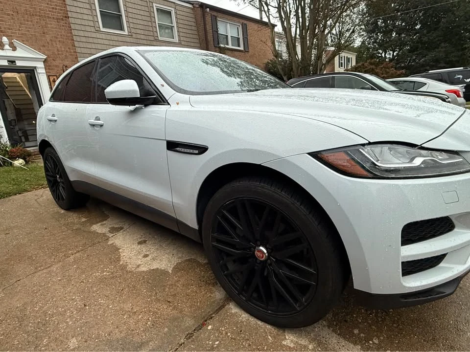 2017 Jaguar F-Pace - Image 3 of 10