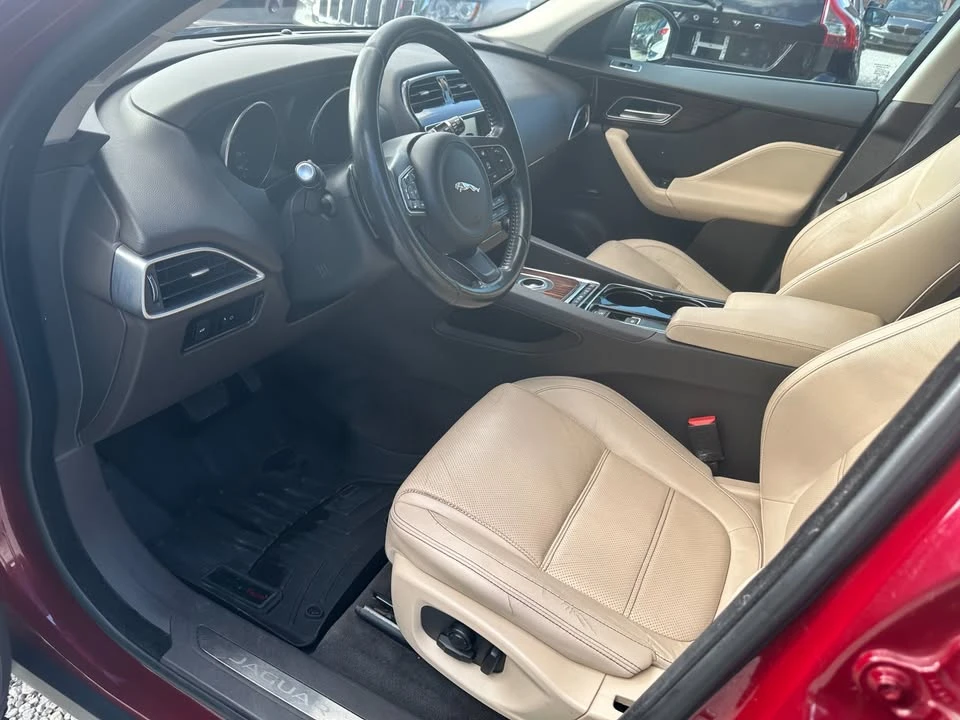 2017 Jaguar F-Pace - Image 8 of 20