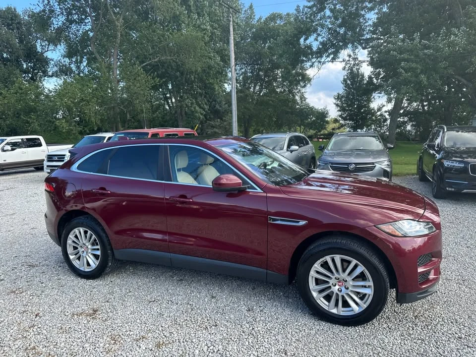 2017 Jaguar F-Pace - Image 4 of 20