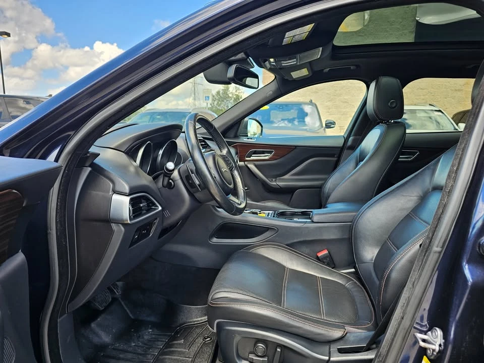 2017 Jaguar F-Pace - Image 14 of 19