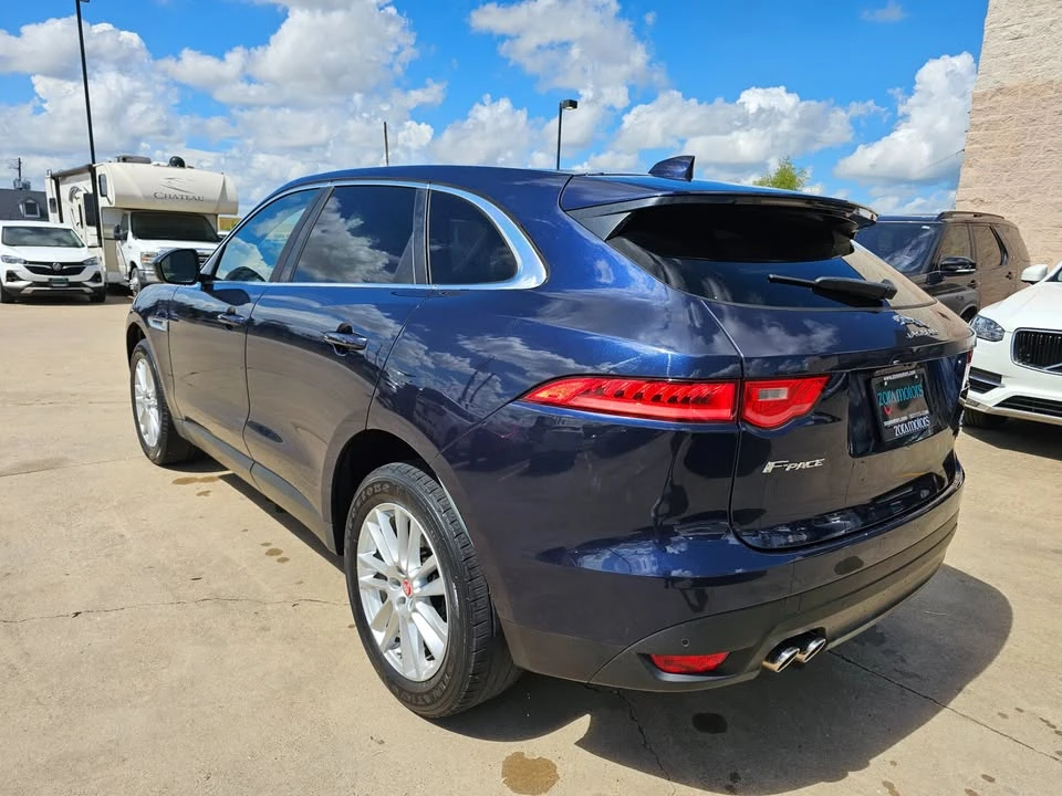 2017 Jaguar F-Pace - Image 10 of 19
