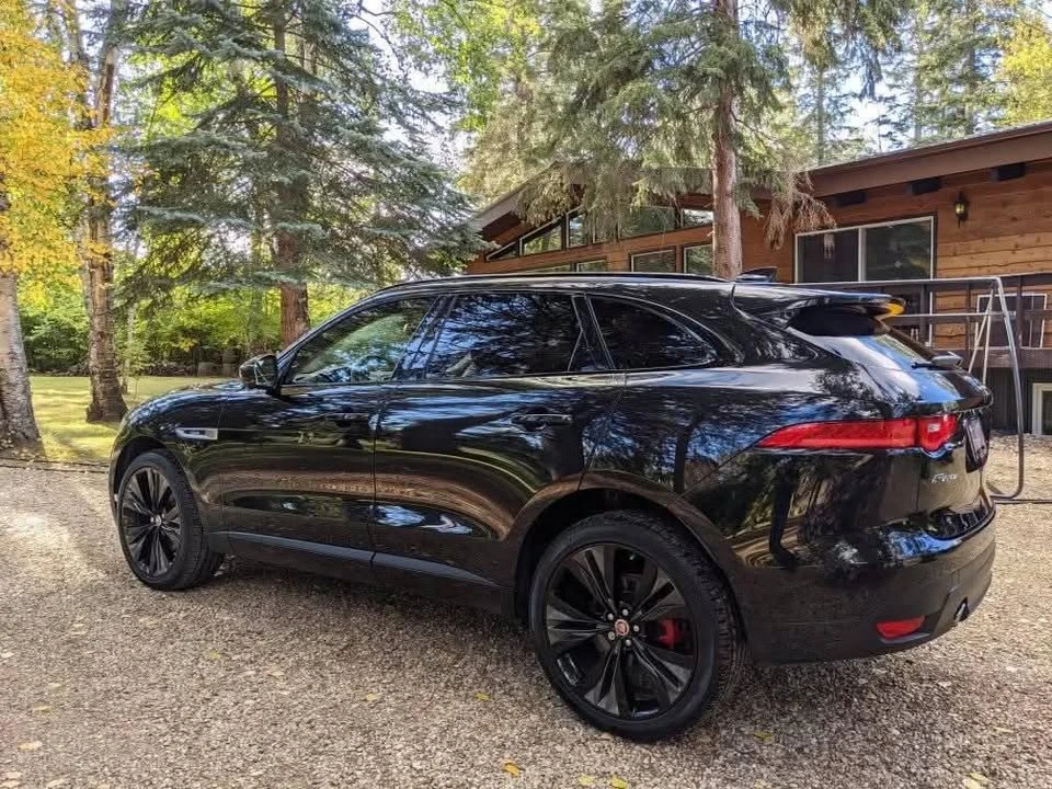 2017 Jaguar F-Pace - Image 3 of 9