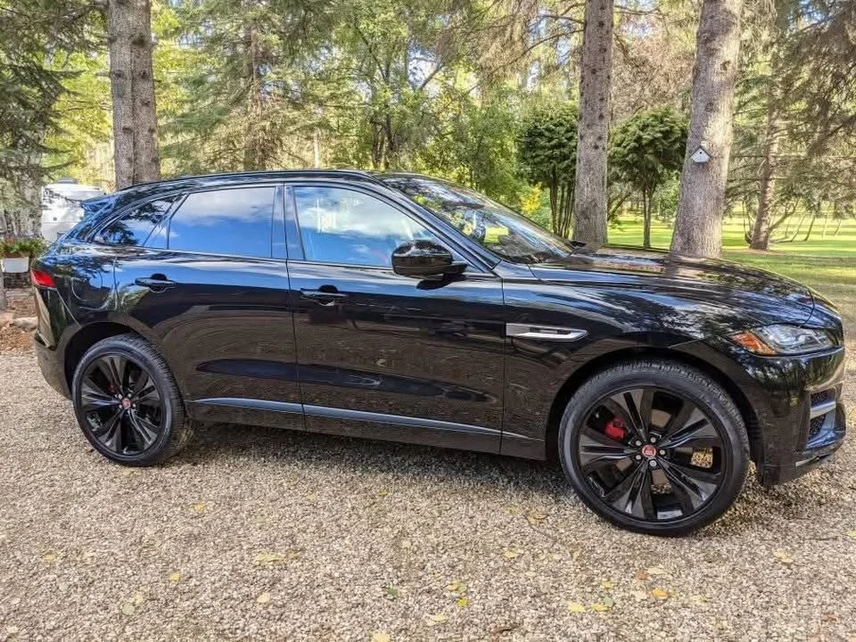 2017 Jaguar F-Pace - Image 8 of 9