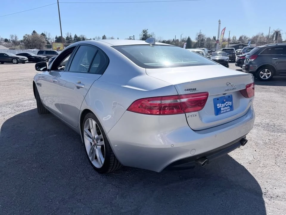 2017 Jaguar XE - Image 6 of 20