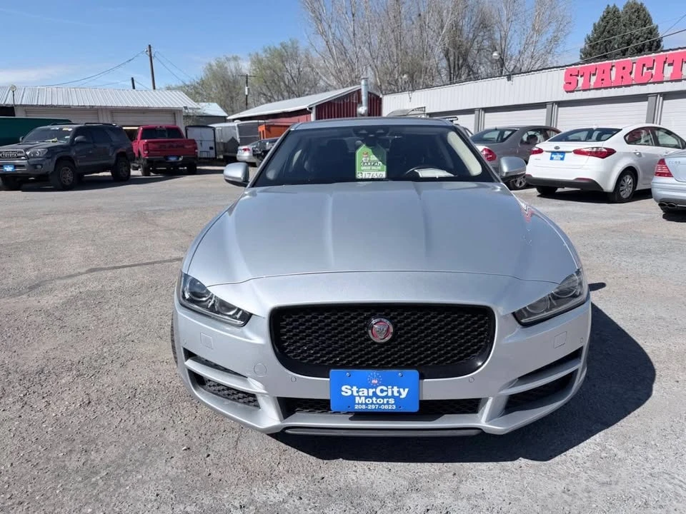 2017 Jaguar XE - Image 3 of 20