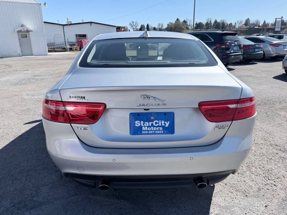 2017 Jaguar XE - Image 7 of 20