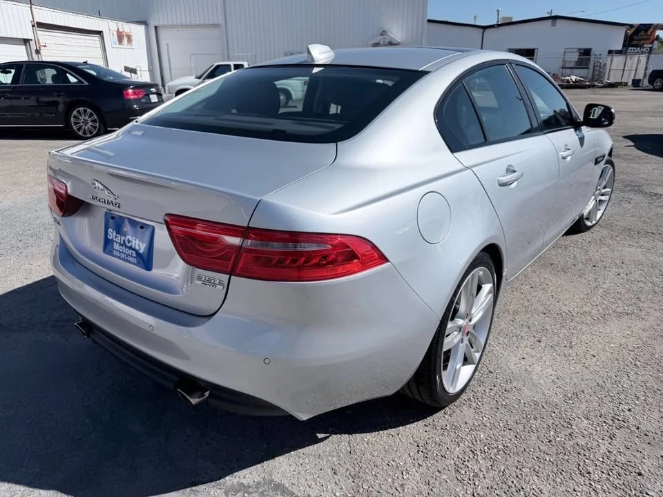 2017 Jaguar XE - Image 8 of 20