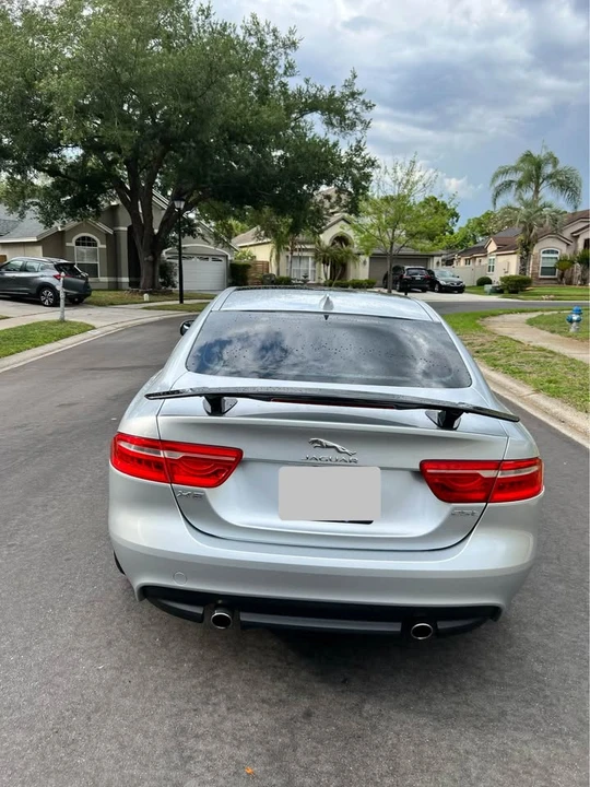2017 Jaguar XE - Image 3 of 8