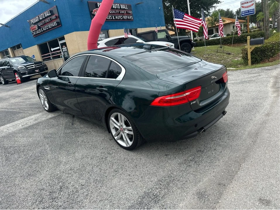 2017 Jaguar XE - Image 5 of 20