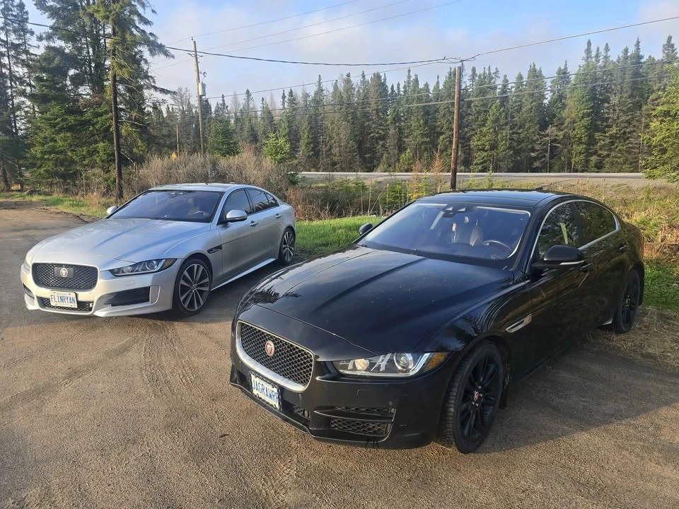 2017 Jaguar XE - Image 5 of 10