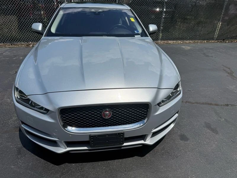 2017 Jaguar XE - Image 3 of 14
