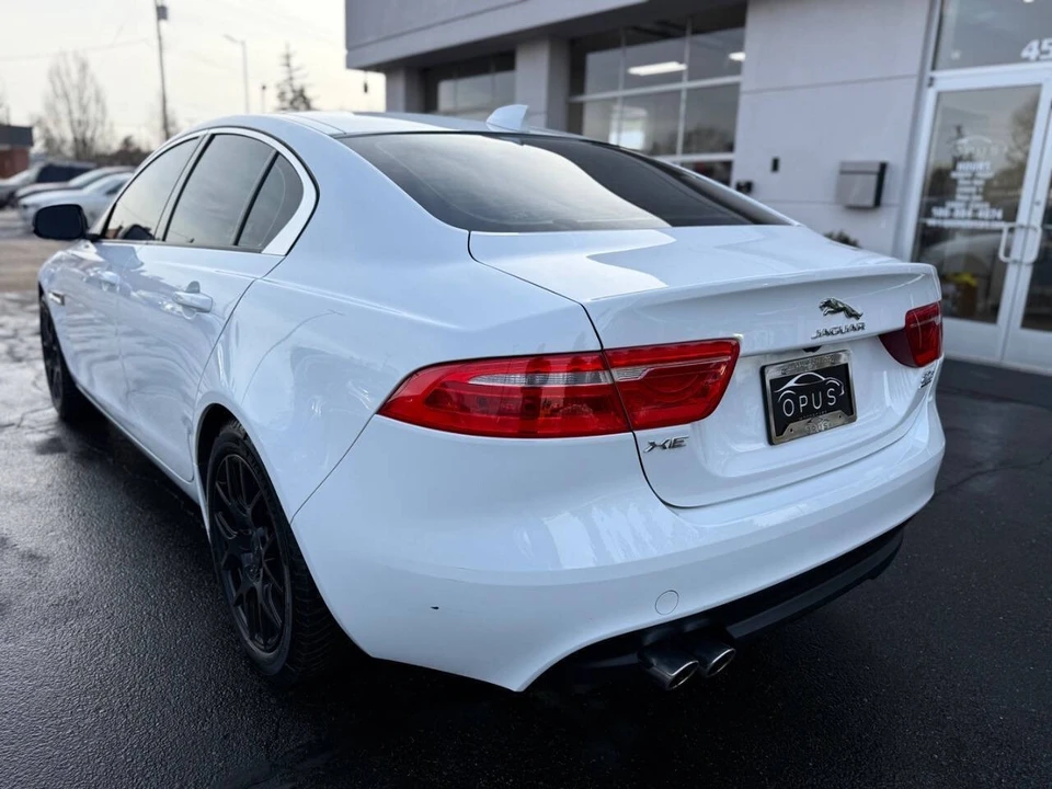 2017 Jaguar XE - Image 3 of 21