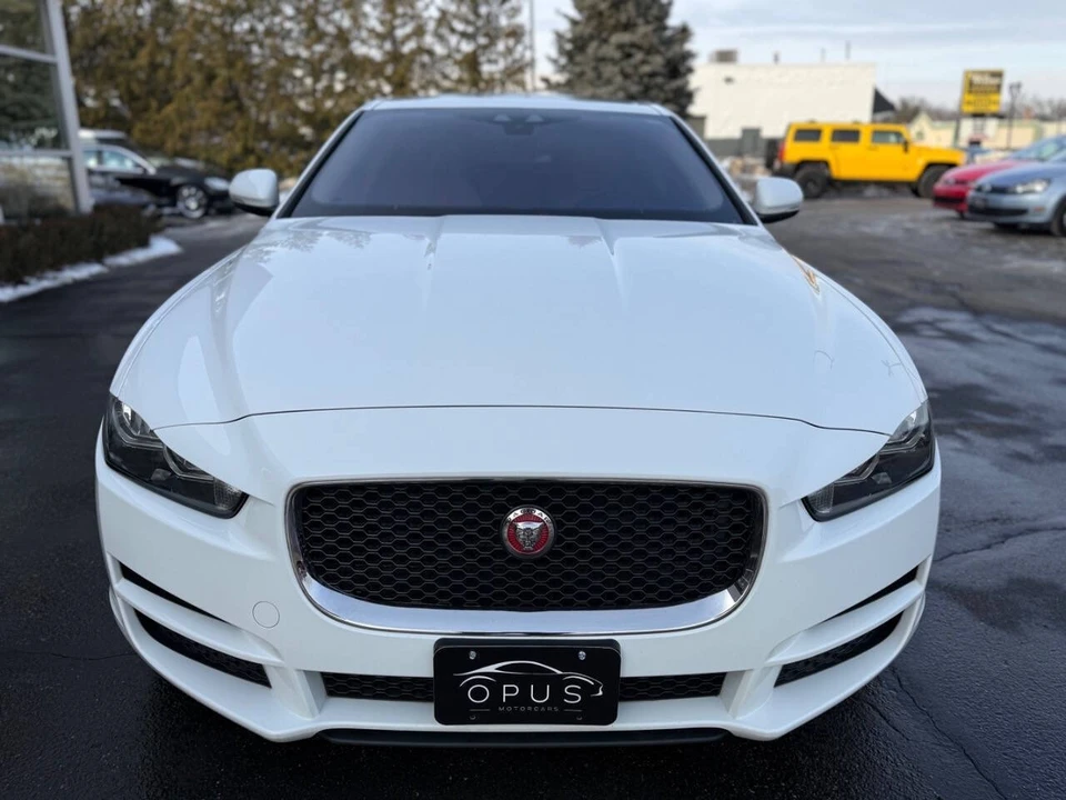 2017 Jaguar XE - Image 8 of 21