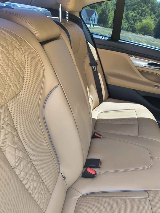 2017 Jaguar XE - Image 6 of 6