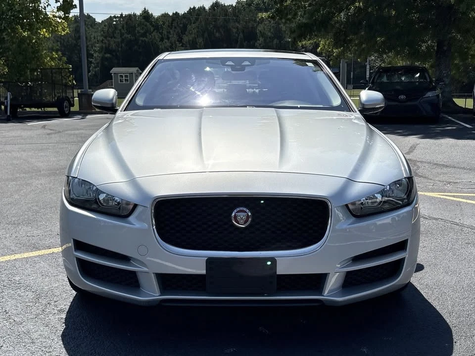 2017 Jaguar XE - Image 8 of 20
