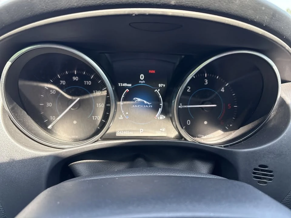 2017 Jaguar XE - Image 17 of 20