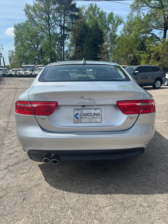 2017 Jaguar XE - Image 3 of 18