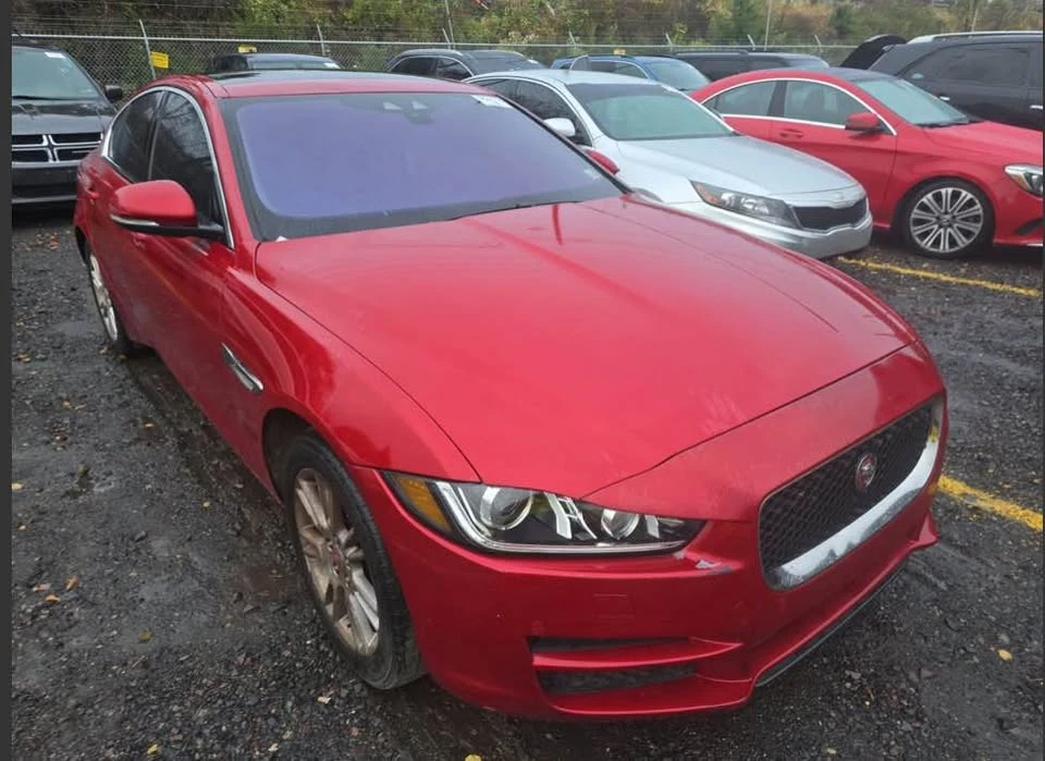 2017 Jaguar XE - Image 2 of 5