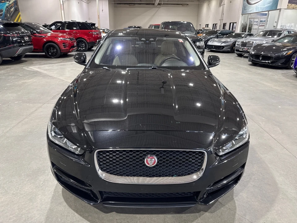 2017 Jaguar XE - Image 2 of 12