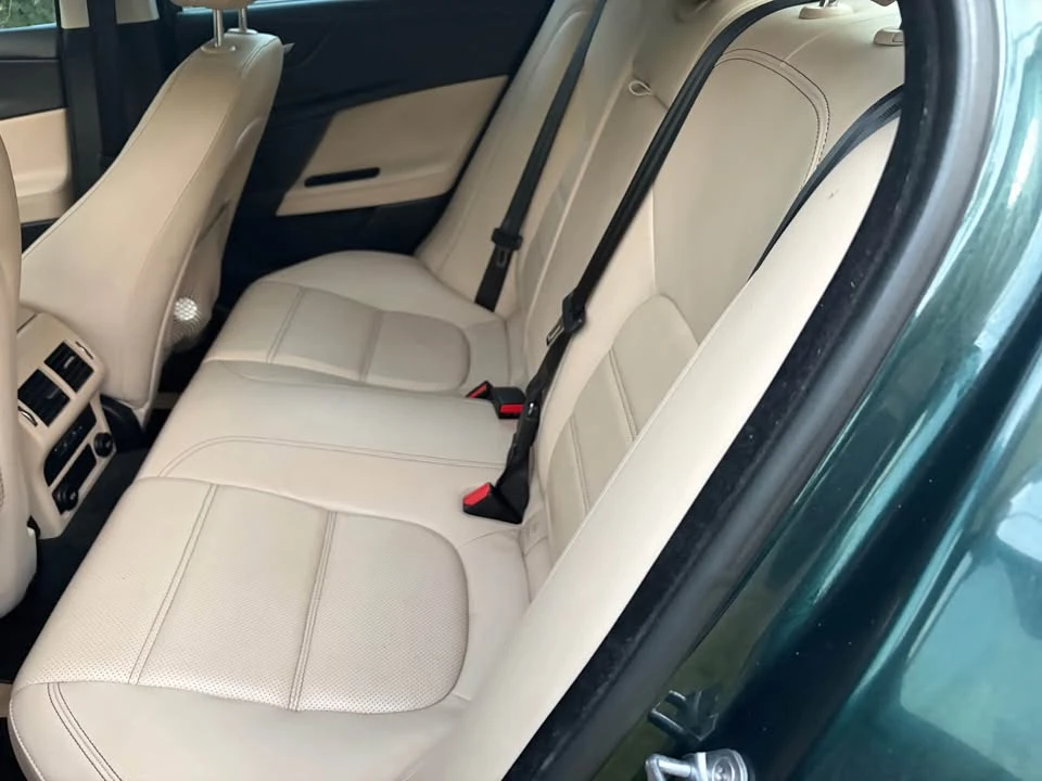 2017 Jaguar XE - Image 7 of 15