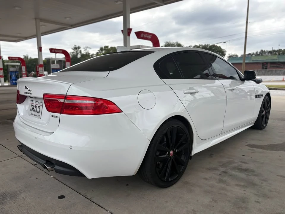 2017 Jaguar XE - Image 5 of 20