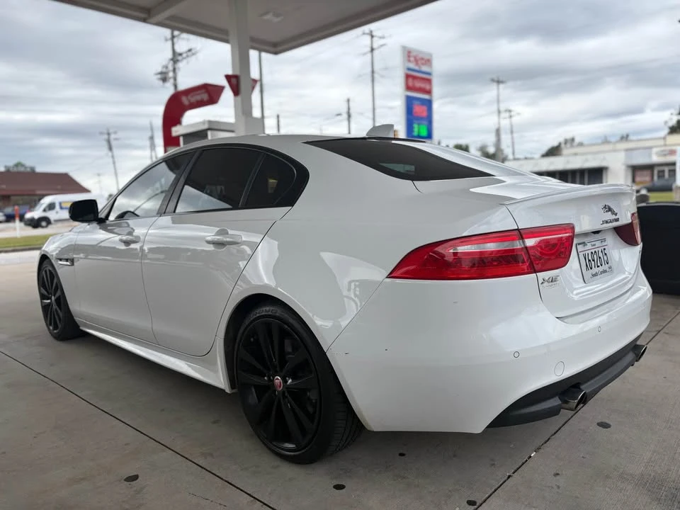 2017 Jaguar XE - Image 4 of 20