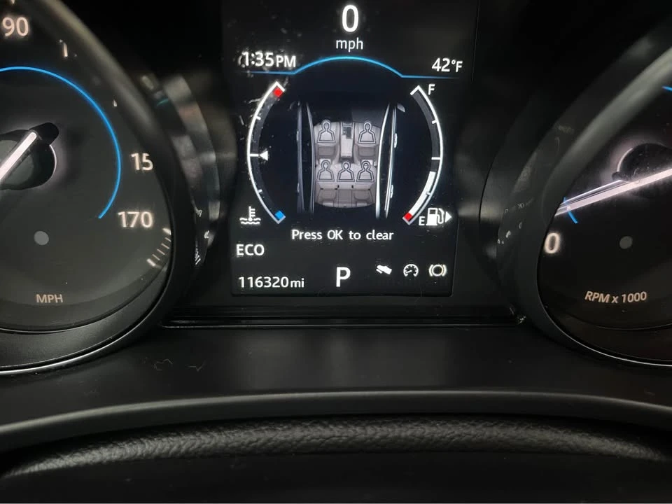 2017 Jaguar XE - Image 14 of 14