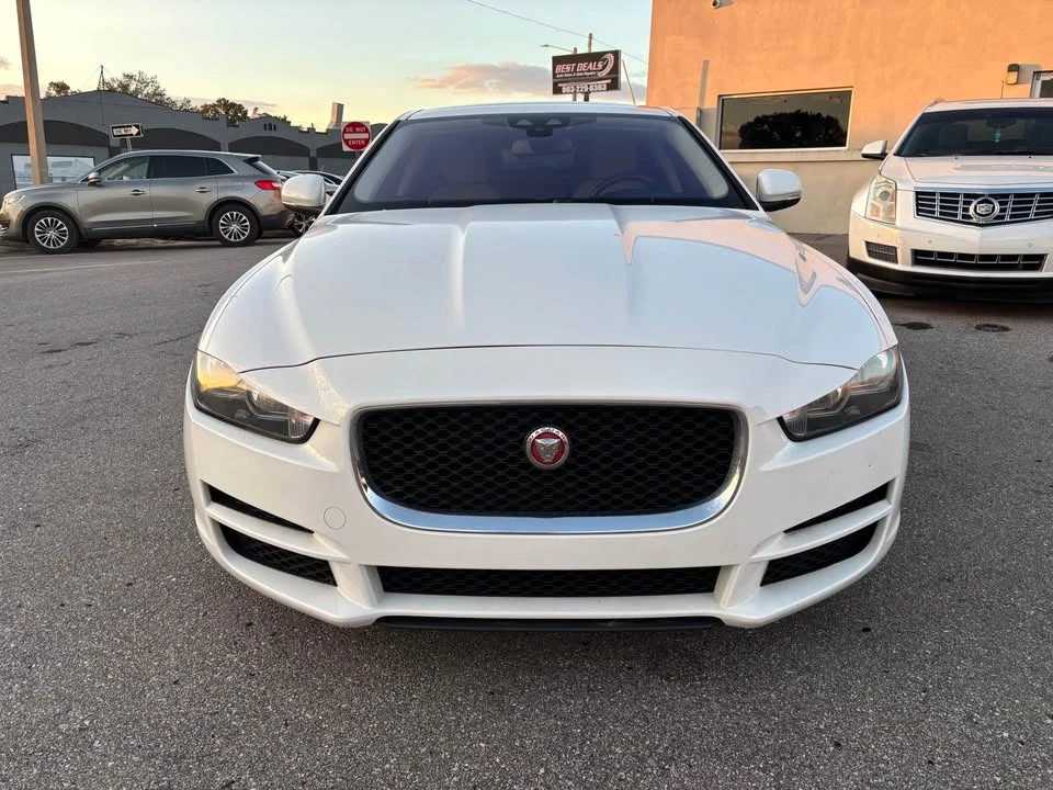 2017 Jaguar XE - Image 2 of 14