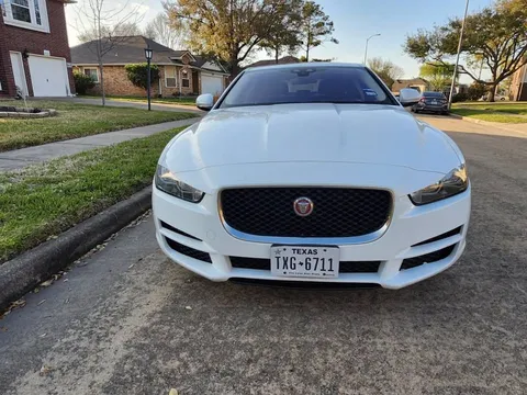 2017 Jaguar XE 20d Sedan