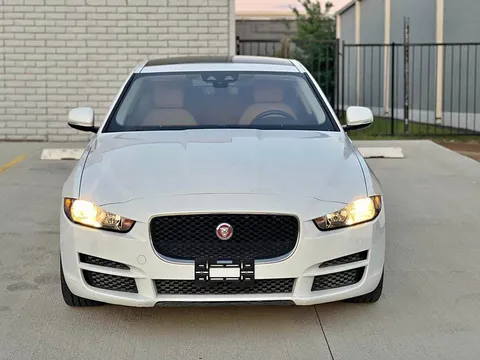 2017 Jaguar XE 20d Sedan