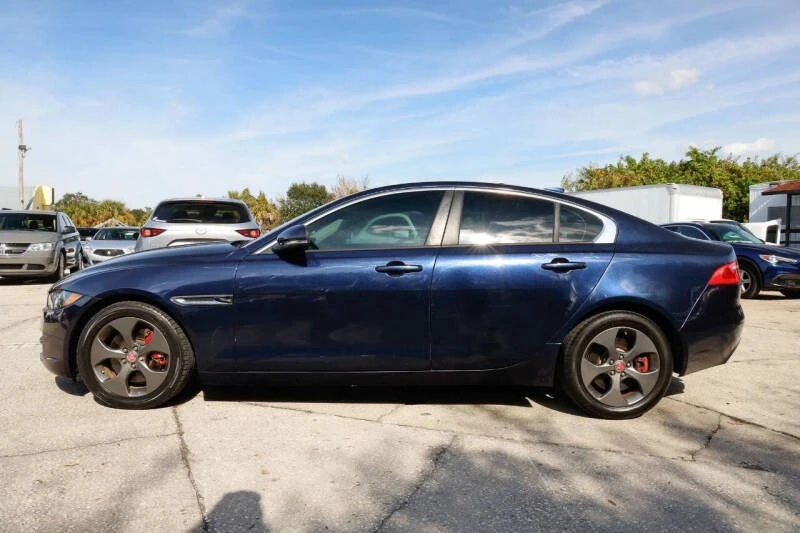 2017 Jaguar XE - Image 2 of 18