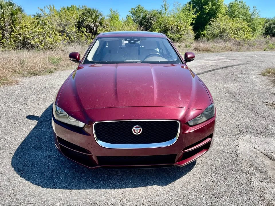 2017 Jaguar XE - Image 8 of 16