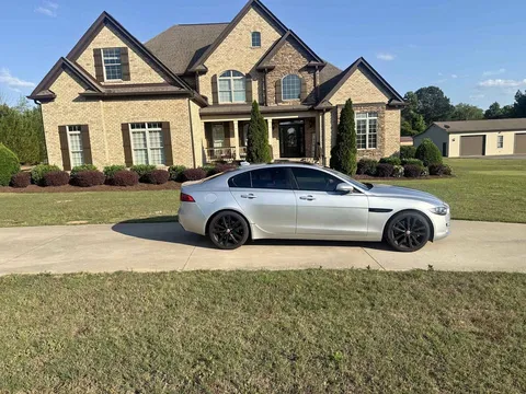 2017 Jaguar XE 25t