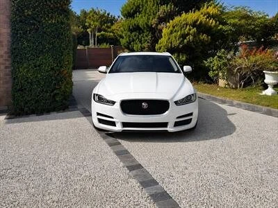 2017 Jaguar XE - Image 2 of 6