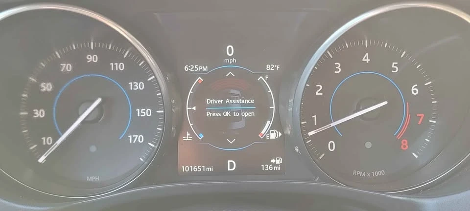 2017 Jaguar XE - Image 19 of 19