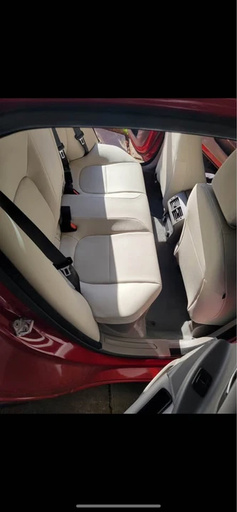 2017 Jaguar XE - Image 5 of 8